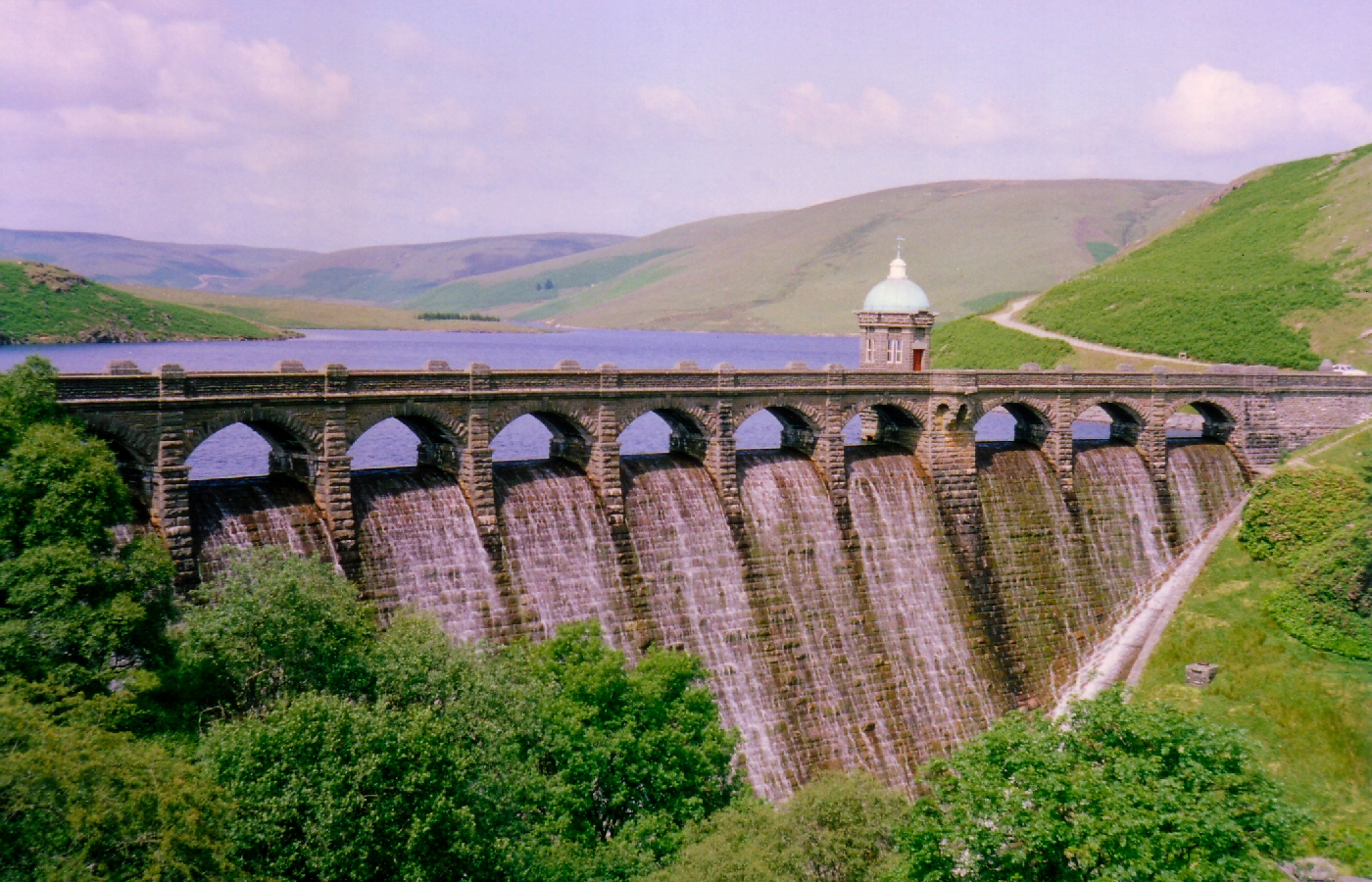 * Classic Cymru - Elan Valley - Craig Goch dam again, this time in glorious sunshine, with the water from the reservoir barely trickling over the top - Summer 1992 (by AJW) *