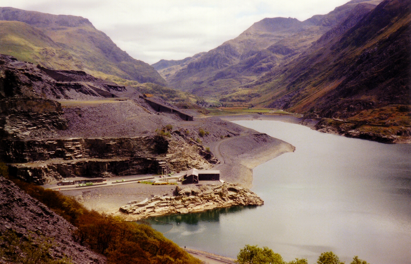 * Classic Cymru - Dinorwig Power Station and Dinorwic slate quarry beside Llyn Peris (by AJW) *