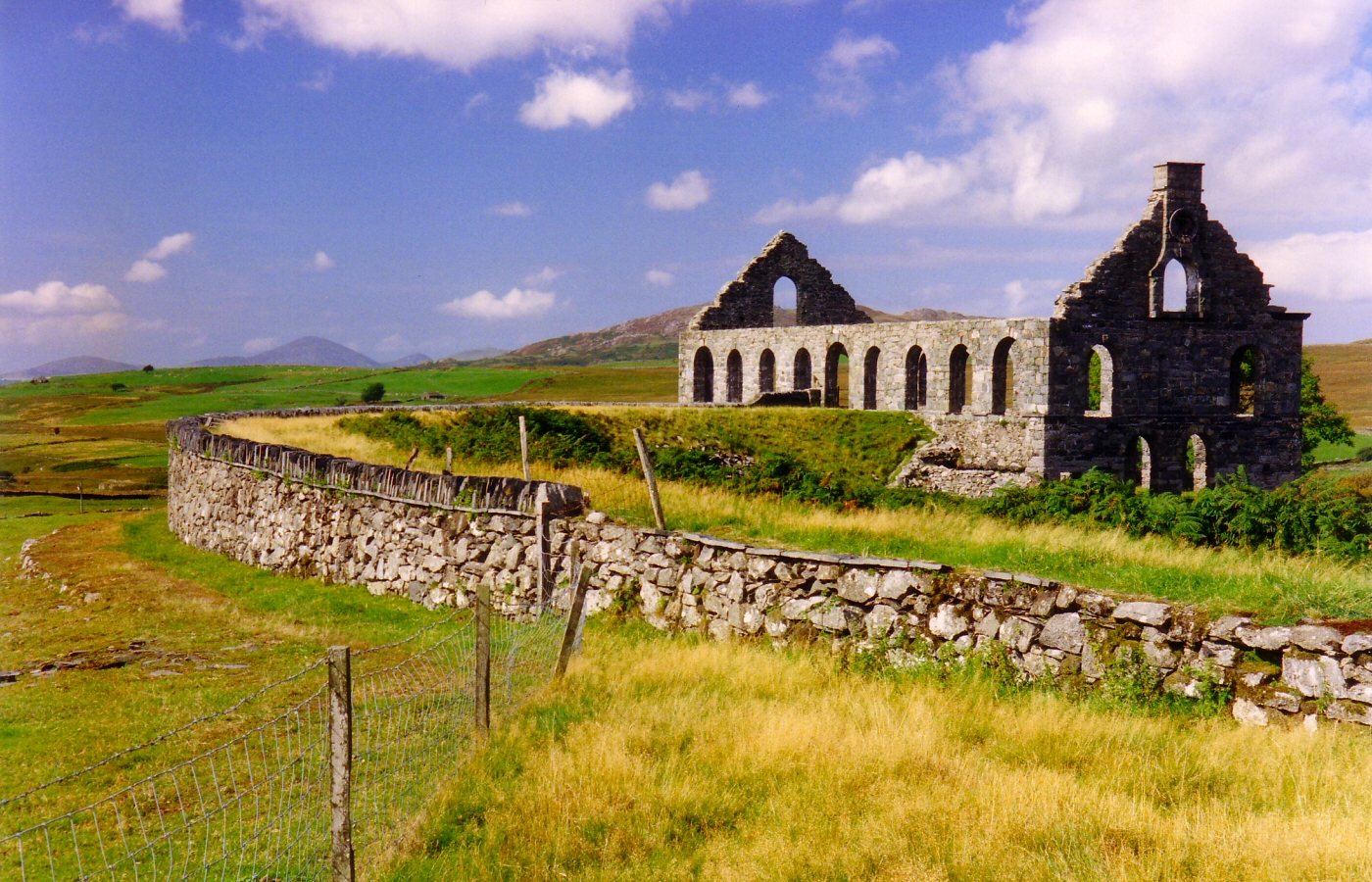 * Classic Cymru - Ynys y Pandy slate mill  - Gorseddau Slate Quarry (by AJW) *