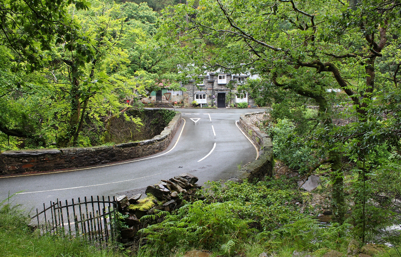 * Aberglaslyn (by AJW) *