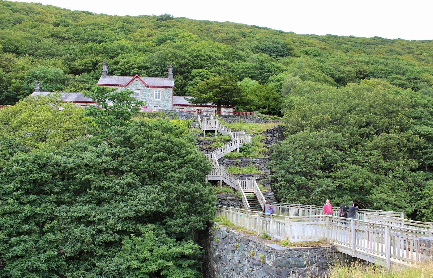 * Padarn - Dinorwig (by AJW) *