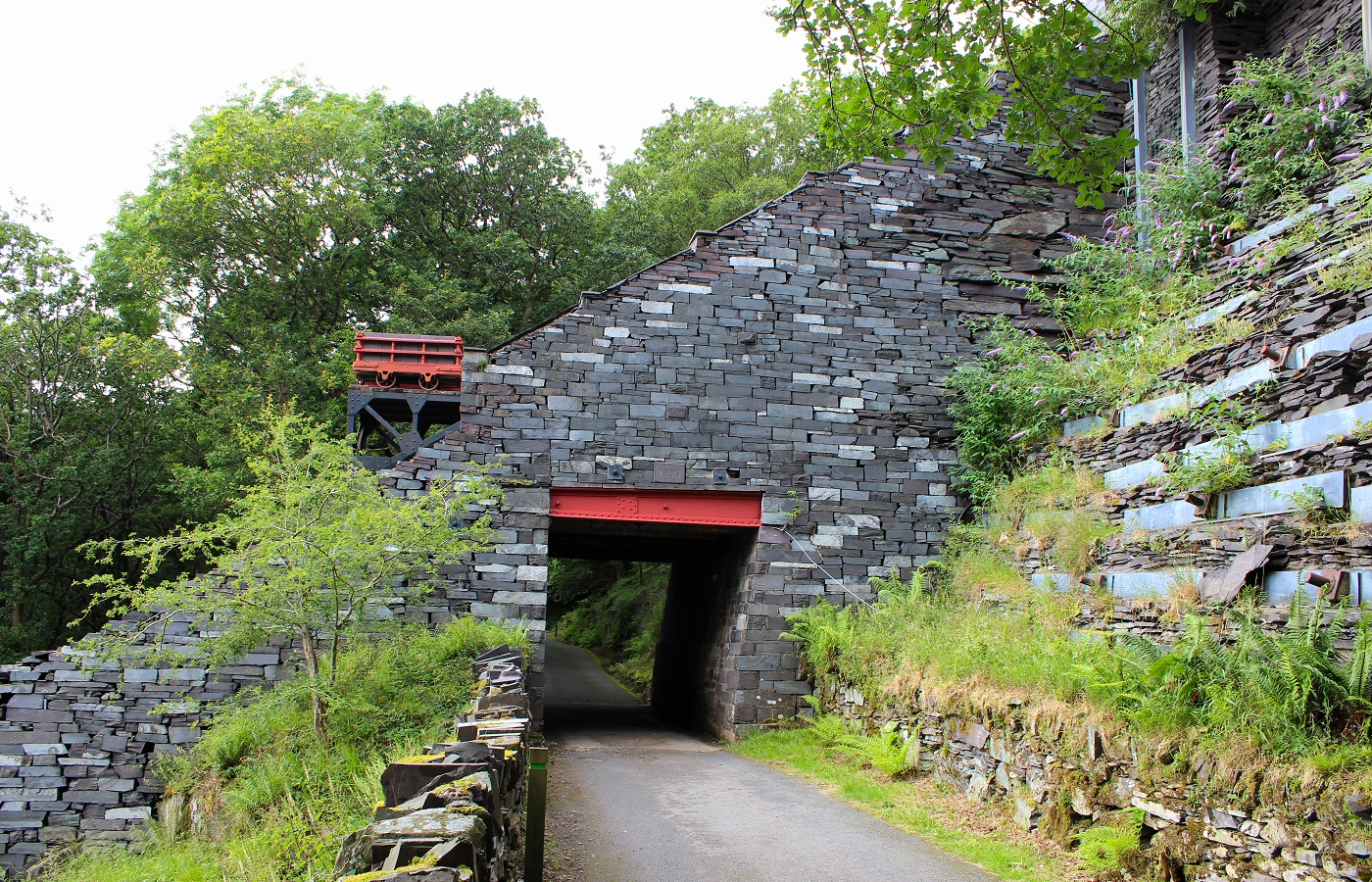 * Padarn - Vivian Slate Qry - Dinorwig (by AJW) *