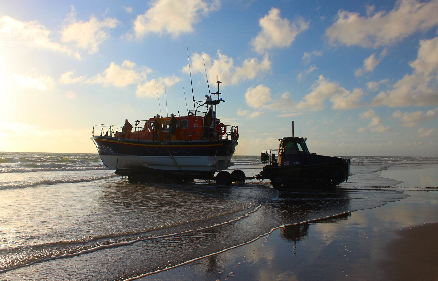 * Barmouth RNLI - Mersey class lifeboat RNLB Moira Barrie and Talus MB-H Crawler (by AJW) *
