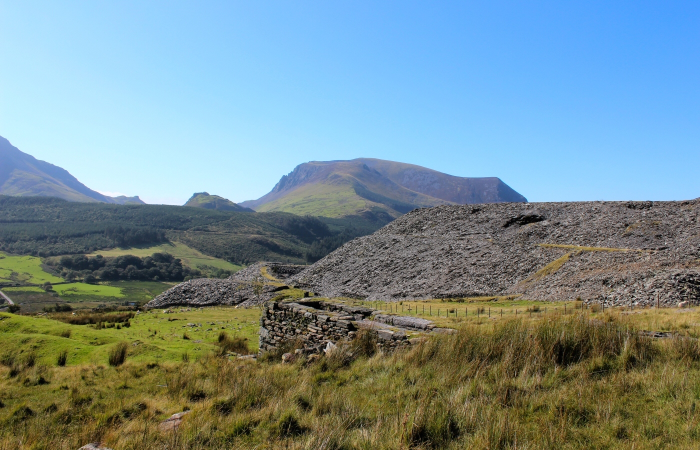 * Glanrafon Slate Quarry, Betws Garmon, Rhyd Ddu (by AJW) *