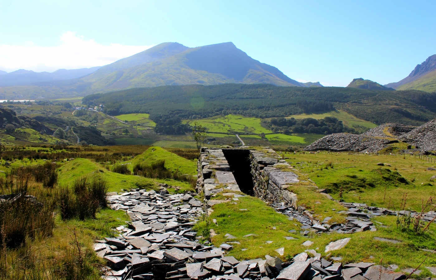 * Glanrafon Slate Quarry, Betws Garmon, Rhyd Ddu (by AJW) *