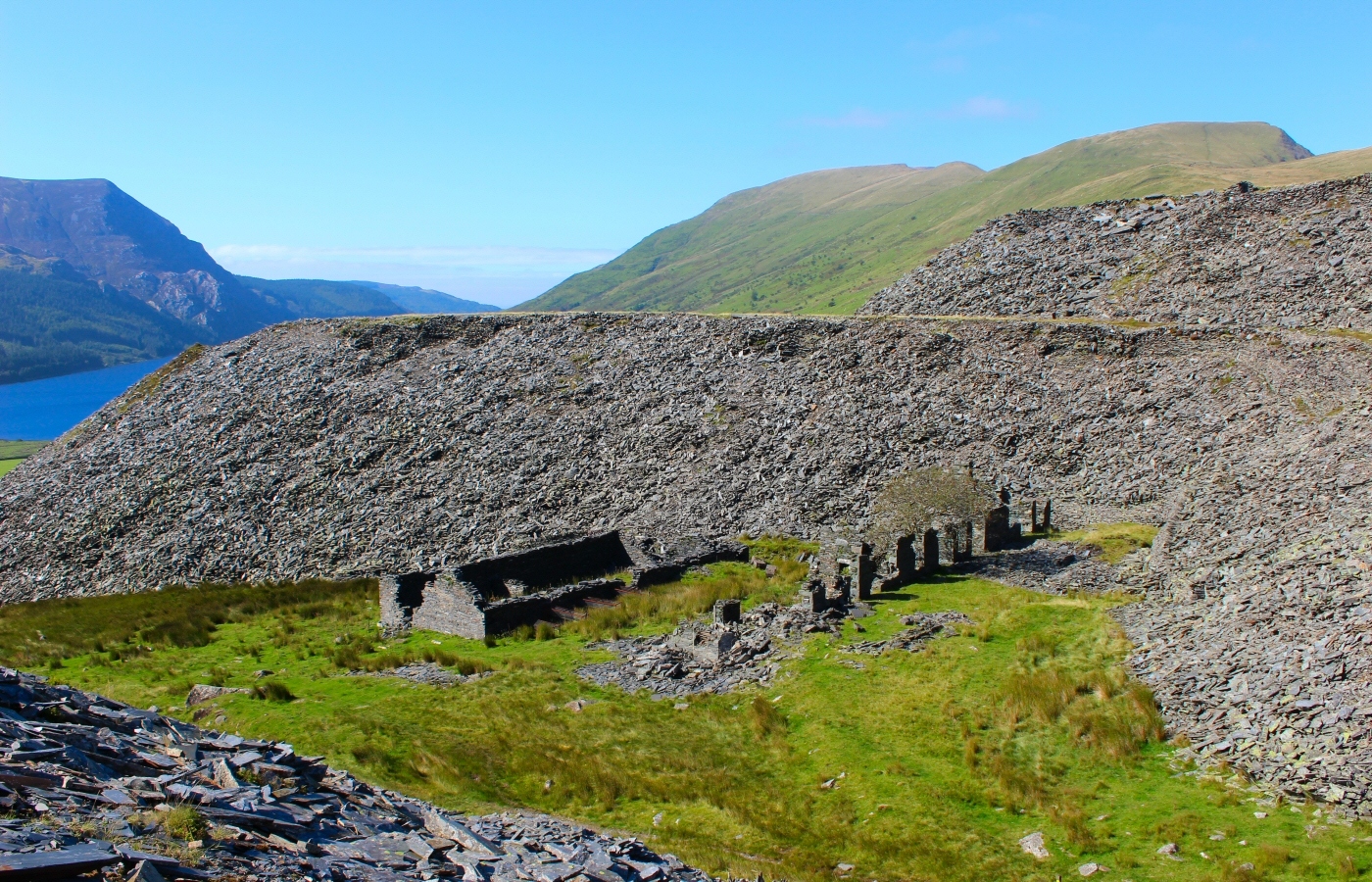 * Glanrafon Slate Quarry, Betws Garmon, Rhyd Ddu (by AJW) *