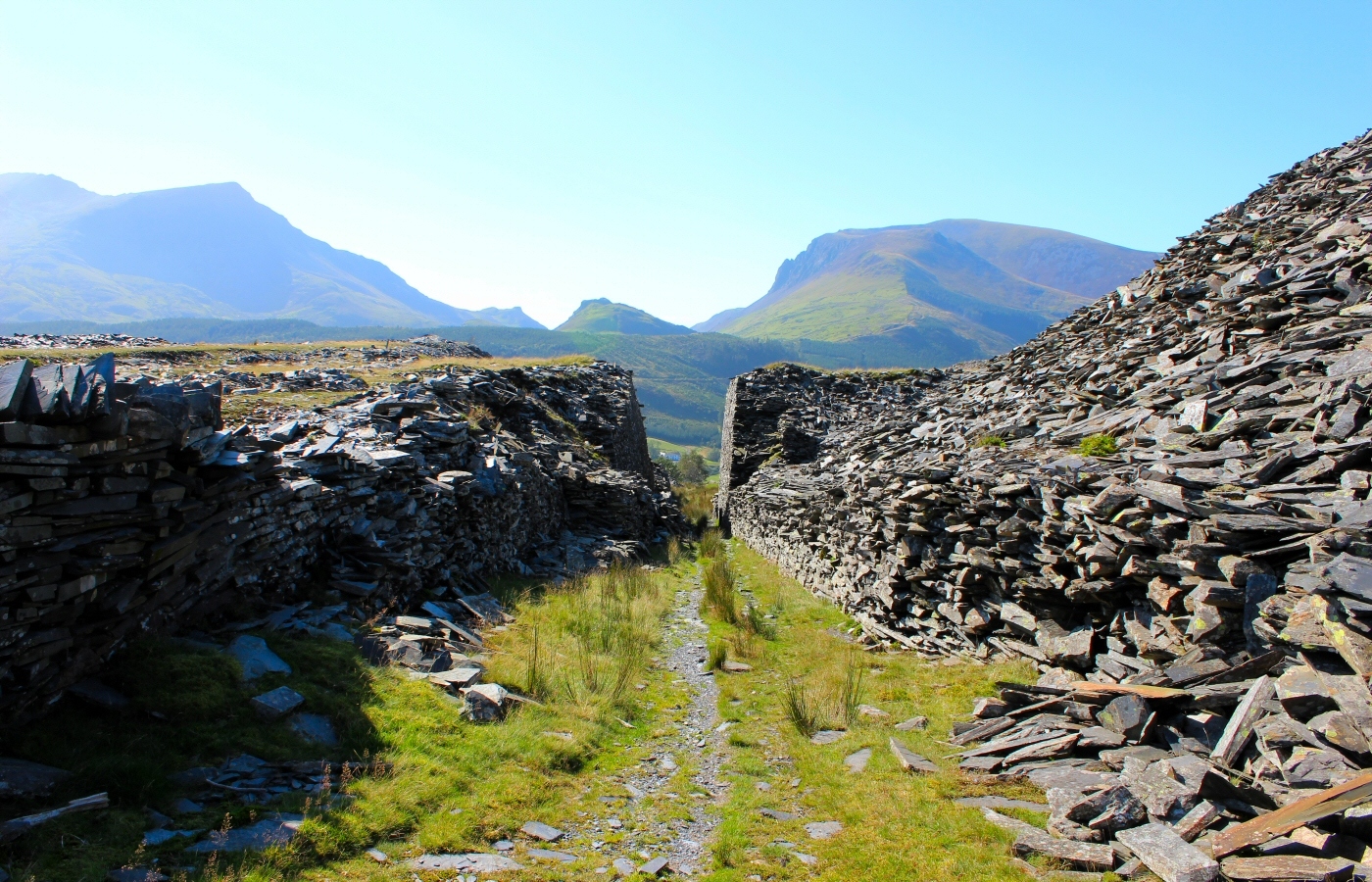 * Glanrafon Slate Quarry, Betws Garmon, Rhyd Ddu (by AJW) *