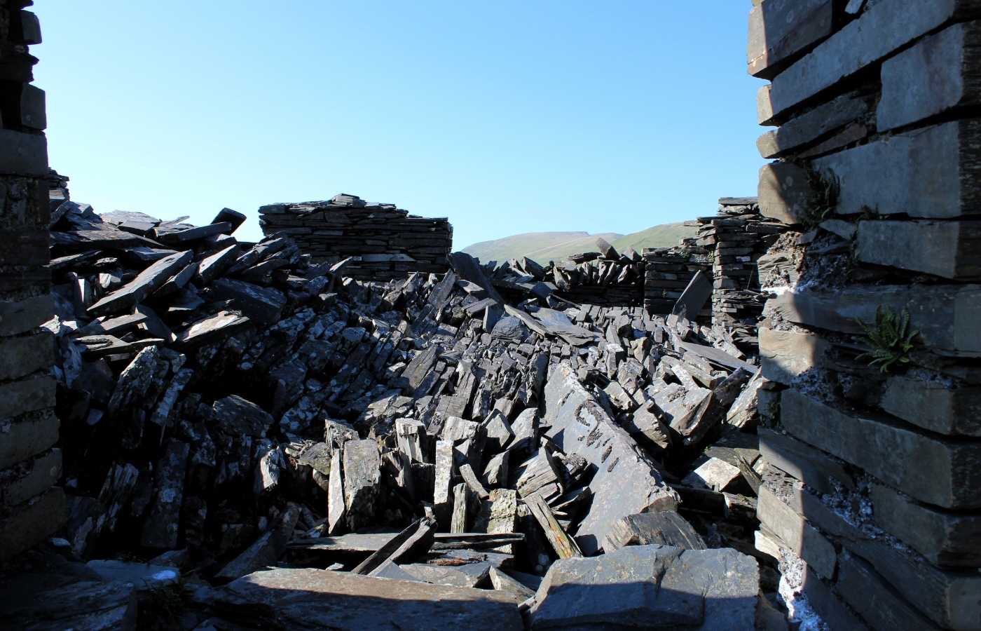 * Glanrafon Slate Quarry, Betws Garmon, Rhyd Ddu (by AJW) *