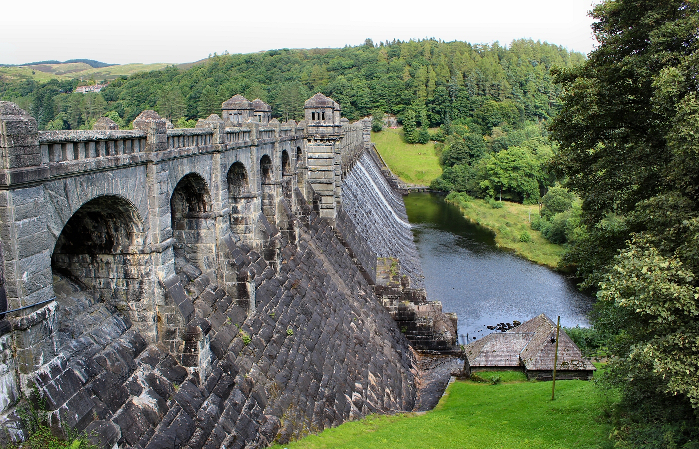 * Llyn Efyrnwy (by AJW) *