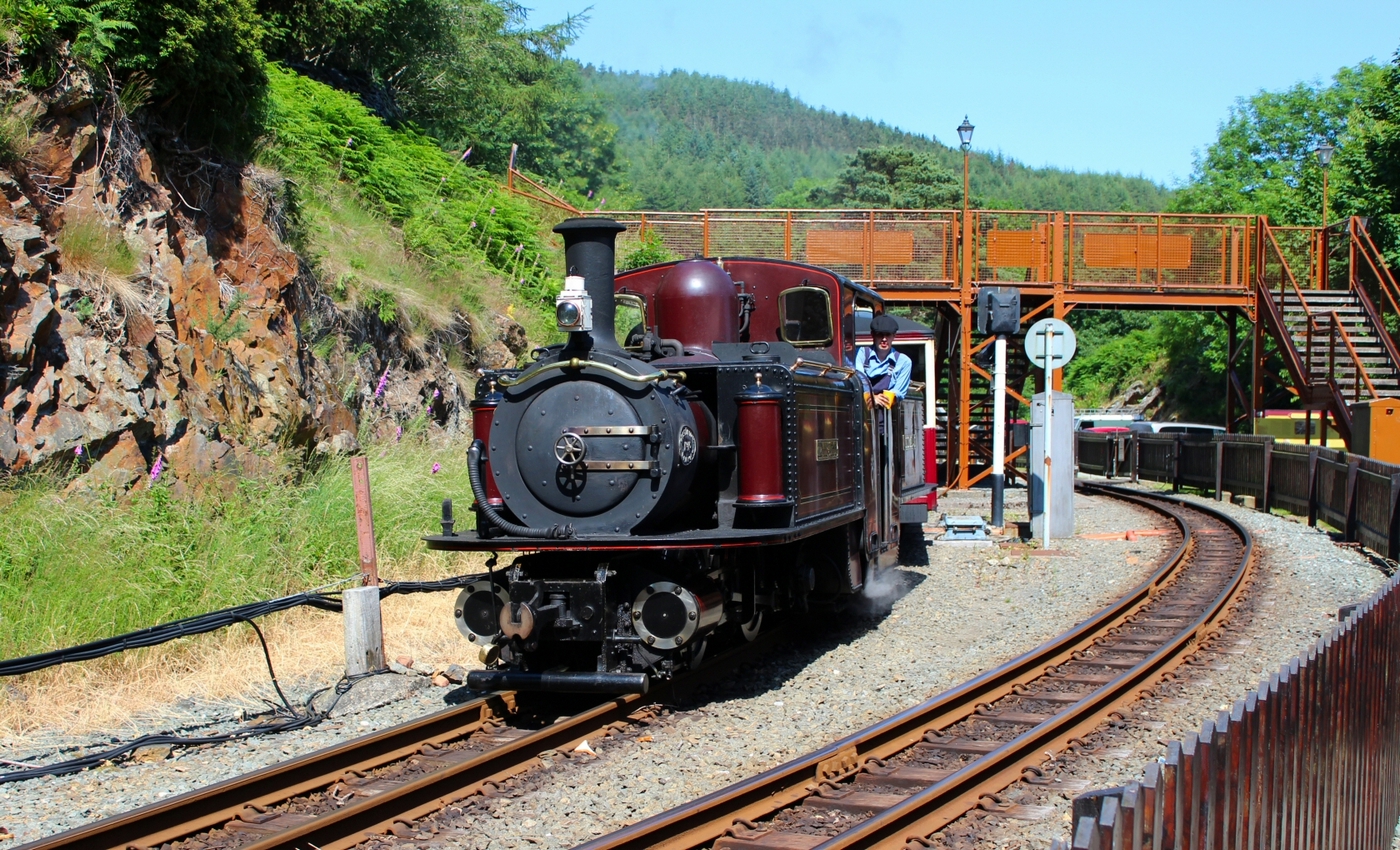 * Tan-y-Bwlch Station, Ffestiniog Railway, Merddin Emrys (by AJW) *