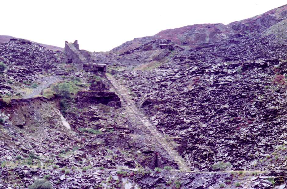 * [Pic 5] Cwm Machno Quarry - The 3 inclines (Aug 1982) *