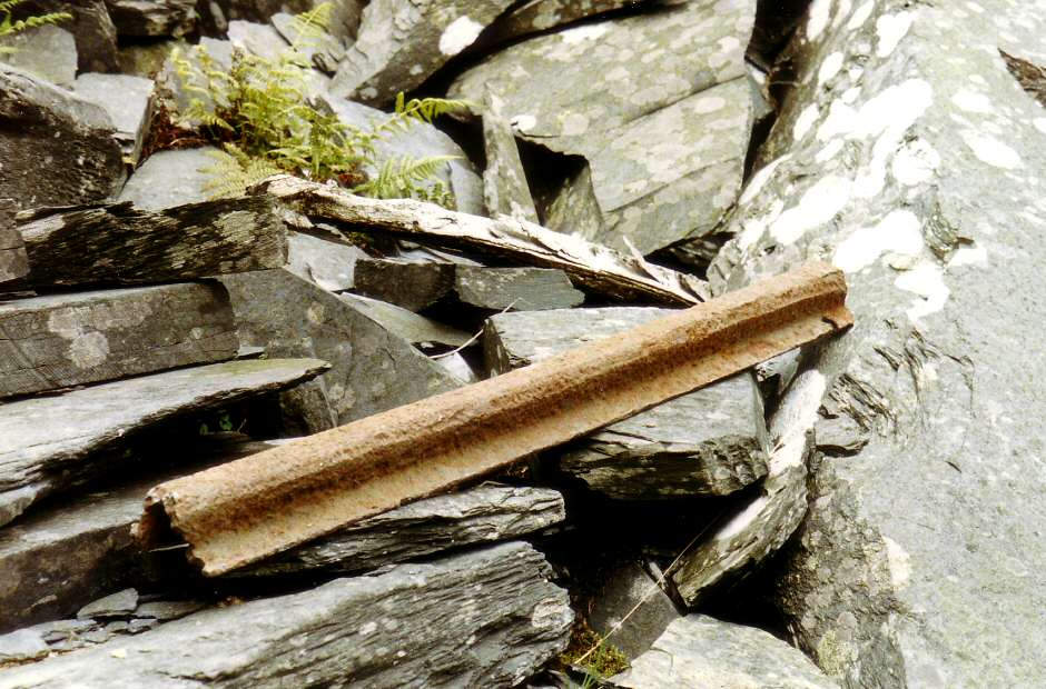 * [Pic 4] Ratgoed Quarry - Track remains (Sept 1987) *