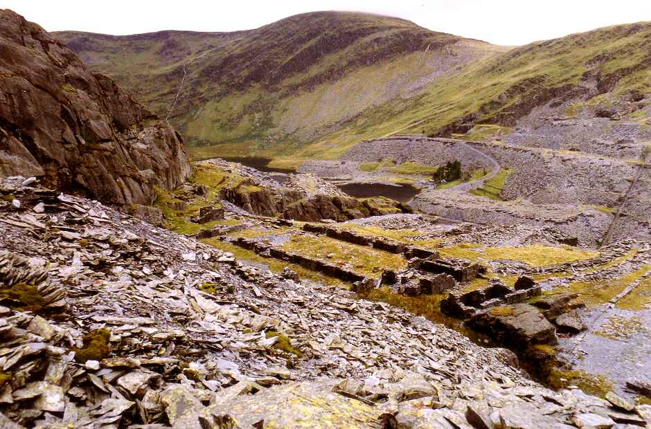 * [Pic 6] Wrysgan Quarry - View from Upper level (Sept 1987) *