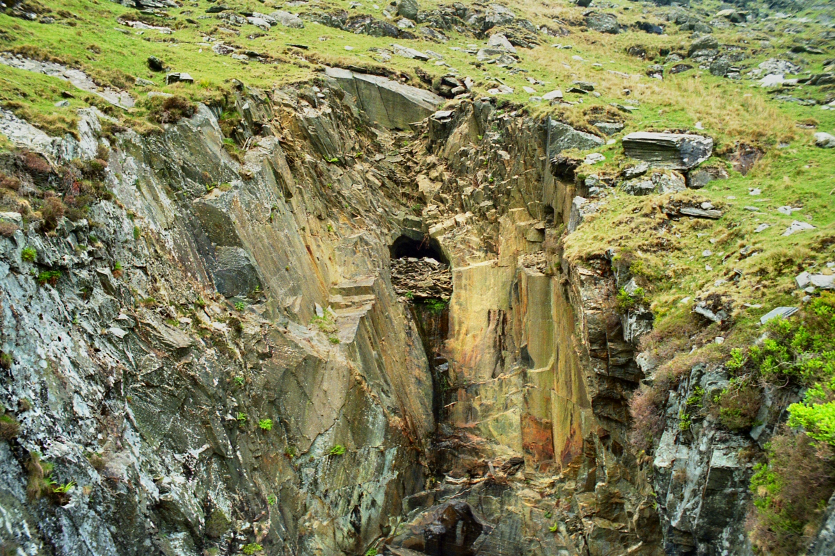 * Conglog Slate Quarry (Remains Of The Welsh Slate Industry) *