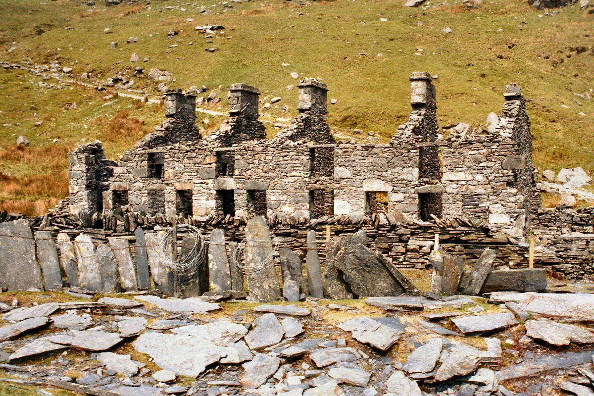 * Conglog Slate Quarry (Remains Of The Welsh Slate Industry) *