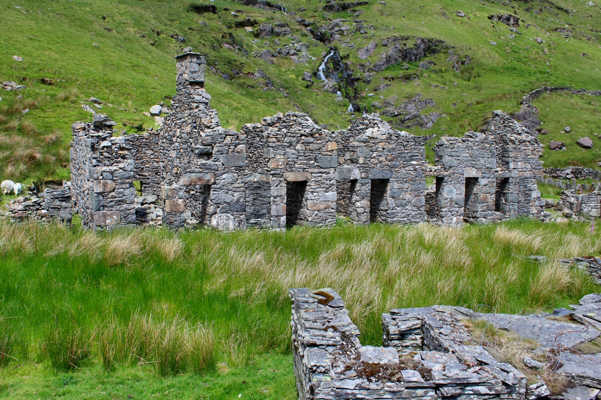 * Conglog Slate Quarry (Remains Of The Welsh Slate Industry) *