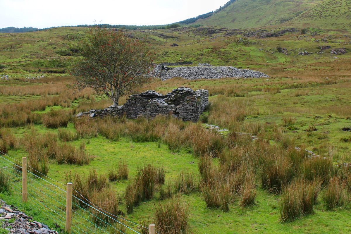 * Llyn y Gadair Slate Quarry (Remains Of The Welsh Slate Industry) *