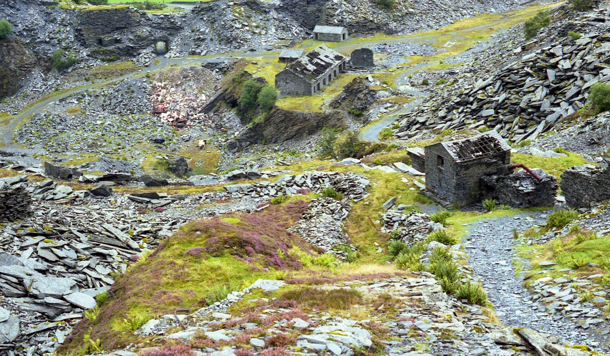 * [Pic 8] Cwm Machno Quarry - Trwnc incline and the Mill (Aug 1982) *