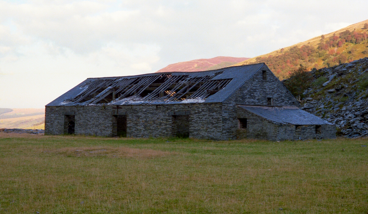 * [Pic 16] Cwm Machno Quarry - External Mill (Aug 1986) *