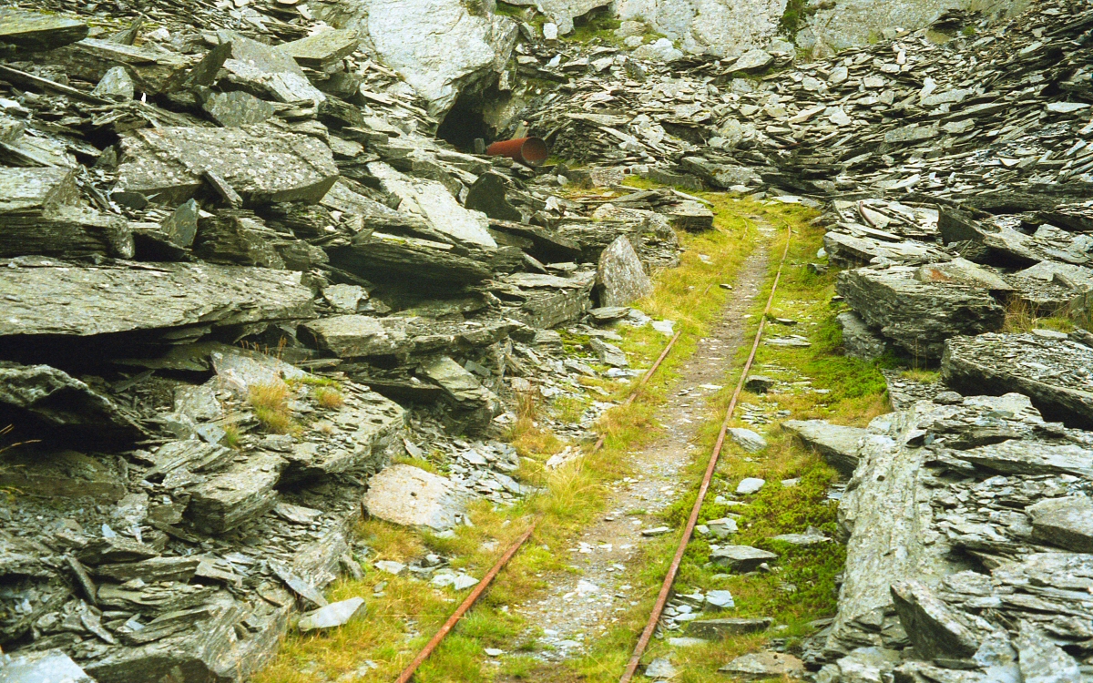 * [Pic 7] Cwt y Bugail Slate Quarry - More rails (Sept 1987) *