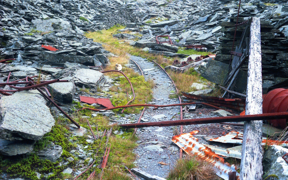 * [Pic 11] Cwt y Bugail Slate Quarry - Don't tell the scrapmen (Sept 1987) *