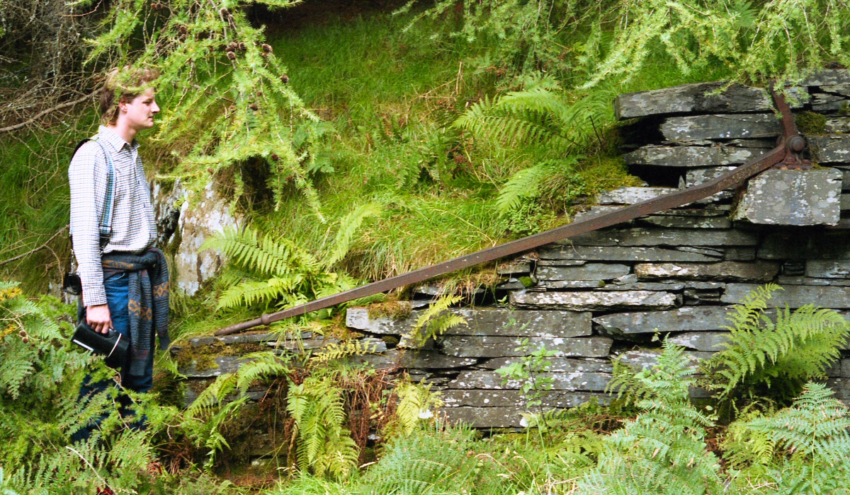 * [Pic 3] Ratgoed Slate Quarry - Remote brake lever (Sept 1987) *